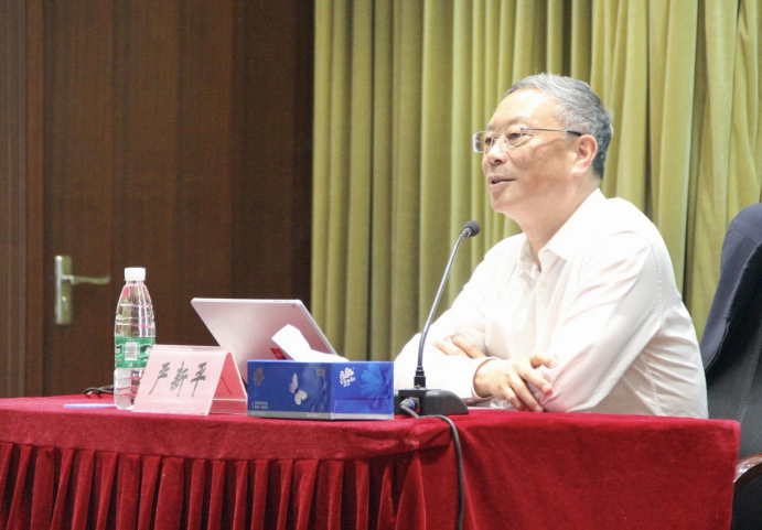 水科讲堂第十六讲圆满结束严新平院士围绕水路交通的创新发展作主旨