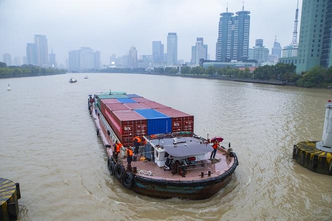 大力推进船舶标准化 促进内河船舶高质量发展